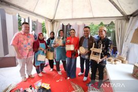 Asia Pulp & Paper (APP) Sinar Mas  dukung usaha UMKM