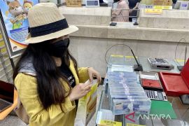 Minat kerja di Taiwan? Simak rata-rata gaji TKI dan biaya asuransinya