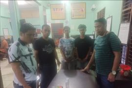 Polsek Salapian tangkap dua remaja pemilik sabu-sabu