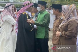 Sambut kepulangan jamaah haji, Bupati berharap dibantu bangun rohani masyarakat Mura