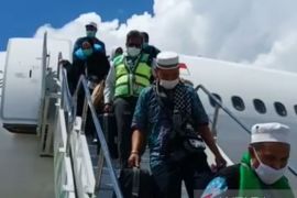 Kloter terakhir haji Embarkasi Banjarmasin tiba di tanah air