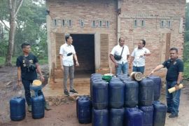 Polisi amankan ribuan liter BBM solar di rumah kosong