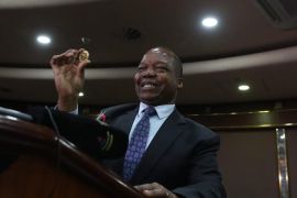 Bank sentral Zimbabwe rilis lebih banyak koin emas, penuhi permintaan