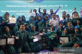 PKK Kutai Timur raih Piala Gubernur pada HKG-PKK ke-50