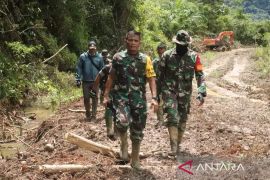 Tim Pengawas dan Evaluasi Mabes TNI AD tinjau pelaksanaan TMMD Kapuas Hulu