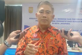 Pemkot Jayapura melarang peredaran kotak amal yang dibawa anak