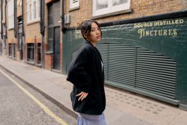 Mezzaluna beri sentuhan RnB pada "single" ketiganya