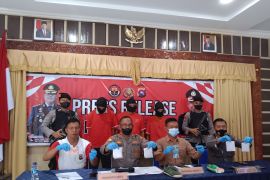 Hasil pengembangan Polres Agam, asal sabu-sabu dari Riau (Video)