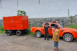 BPBD Minahasa Tenggara menerima bantuan dapur lapangan dari BNPB