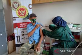 Dinkes Bantul selesaikan vaksinasi COVID-19 booster kedua bagi nakes