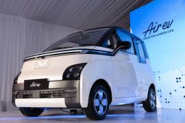 SGMW luncurkan mobil listrik versi terbaru Wuling Air EV di Indonesia