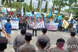 Serikat Pekerja kritik kinerja pengawas Disnaker Babel