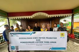 PLN Ajak masyarakat beralih ke listrik Prabayar, begini manfaatnya