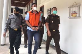 Kejati Bali tahan anak mantan Sekda Buleleng atas dugaan korupsi