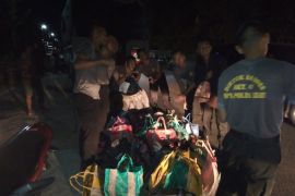 Polisi gerebek gelanggang judi sabung ayam, delapan pelaku diamankan