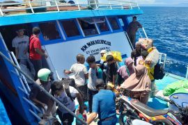 Kantor KSOP Ternate selamatkan penumpang KM Makaeling 02 kapal rute Halmahera Selatan-Ternate