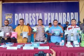 Polresta Pekanbaru musnahkan narkoba hasil razia Juni-Juli 2022