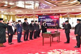 Gubernur minta KPID Sumut bekerja maksimal