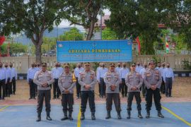 Polres Manggarai Barat perkuat peran satpam jaga keamanan masyarakat