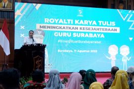 Eri Cahyadi dorong semua guru di Surabaya menulis buku