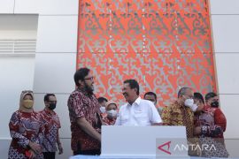 Peresmian gudang beku perikanan