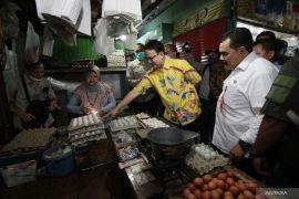 Wamendag sidak di Pasar Genteng Baru