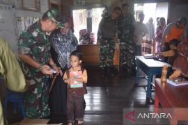 Letkol Wedie bantu seribu buku, alat tulis untuk RA Iqra