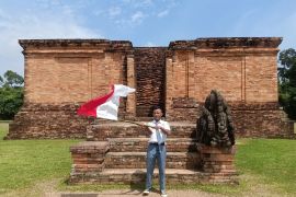 Menyingkap harta karun ilmu di Pulau Emas