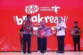Remaja Kediri juara kompetisi KitKat Breakreasi Design Challenge