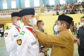 Pj Wali Kota Tebing Tinggi kukuhkan Paskibra