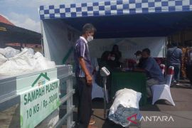 DLH Kabupaten Cirebon siapkan 10 bank sampah sukseskan program "green service"