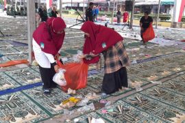 Aksi bersih - bersih usai ceramah Gus Miftah tuai apresiasi