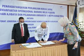 Pelabuhan Ajibata dan Ambarita di kawasan Danau Toba resmi dikelola ASDP