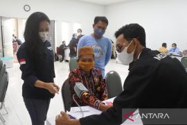 Ewindo berikan layanan kesehatan gratis kepada petani di Jember