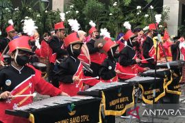 Tunanetra tak halangi mainkan drumband meriahkan HUT RI
