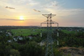 PLN memakai  material 79 persen produk dalam negeri