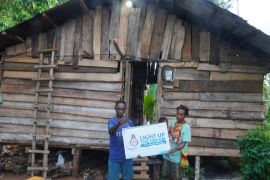 PLN gratiskan pemasangan listrik 630 keluarga kurang mampu