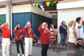 Perayaan HUT RI, Pedagang Pasar Rejowinangun Magelang ikuti detik-detik proklamasi