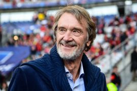 Pengusaha Inggris Jim Ratcliffe siap beli Manchester United