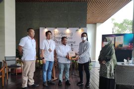 Anak usaha ANTAM, Gag Nikel luncurkan buku sejarah perjalanan bisnis