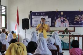 Petugas pajak Piru gelar Pajak Bertutur di pelosok Seram Bagian Barat Maluku