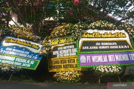 Jenazah Hermanto Dardak akan dimakamkan di TMP Kalibata