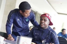 Bek Persib Bandung Henhen Herdiana segera gabung latihan bersama