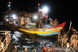 Bakamla RI tangkap Kapal ikan asing berbendera Vietnam di perairan Natuna Utara