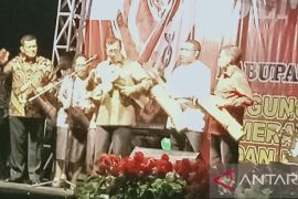 Menkumham tutup acara semarak HUT ke-77 Kemerdekaan RI di Biak Numfor