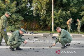 Puteri seorang tokoh ultranasionalis Rusia tewas dalam serangan bom mobil