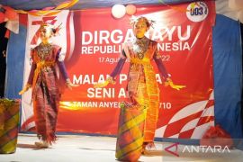 Pentas Seni HUT RI di Taman Anyelir 2 Depok