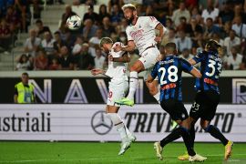 Liga Italia -  Juara bertahan AC Milan bermain imbang 1-1 lawan Atalanta