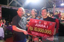 Pj. Bupati Landak tutup Open Turnamen Pahauman Cup 2022