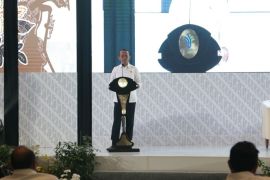 Pimpin raker Satgas Investasi, Bahlil tepis isu Indonesia terancam resesi